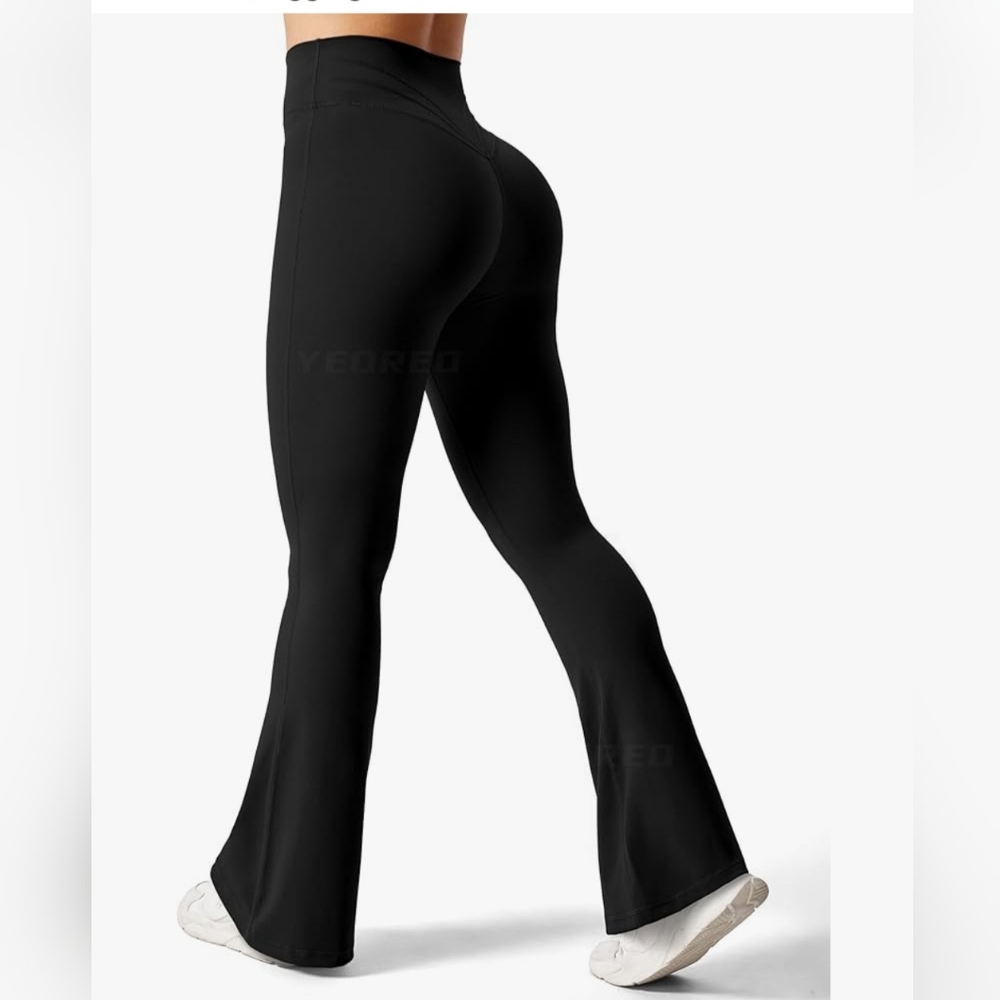 Black High-Waisted Leggings with Stretchy Fit Yeoreo